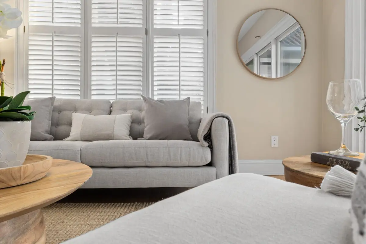 A tidy residential room. Daytona Beach.